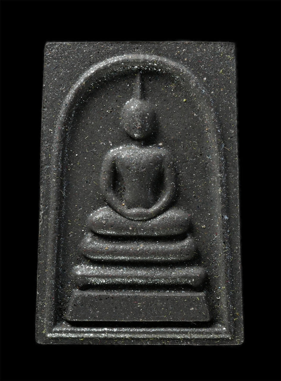 18Feb25 (50)ap.jpg - พระสมเด็จรุ่นแรก กรกายสิทธิ์ หลวงปู่ศรี(พระปริยัติมุนี) วัดดงเค็ง ต.ประทาย อ.ประทาย จ.นครราชสีมา เนื้อผงพุทธคุณ ผงว่าน ผงแร่เหล็กน้ำพี้ ผงใบลาน พระเก่ [..] | https://kamulet.in.th